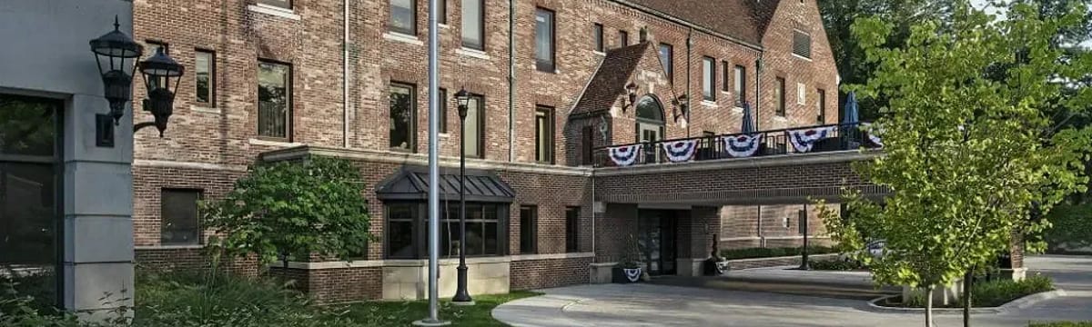 Assisted Living in Chesterfield Twp, MI