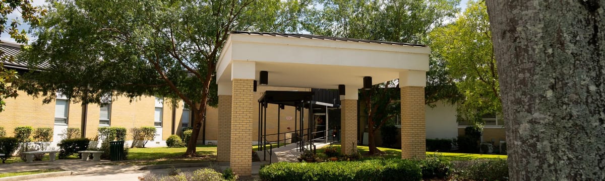 Senior Care in Poplarville, MS