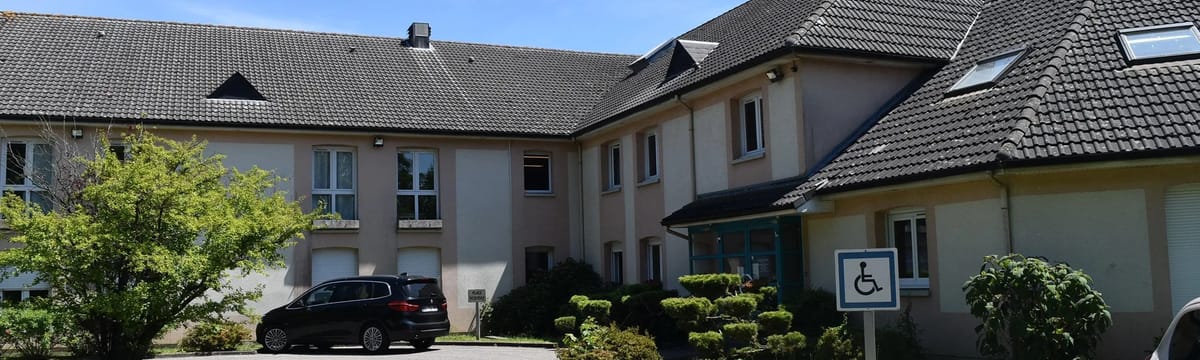 Soins aux Seniors in BOIS L EVEQUE, Normandie