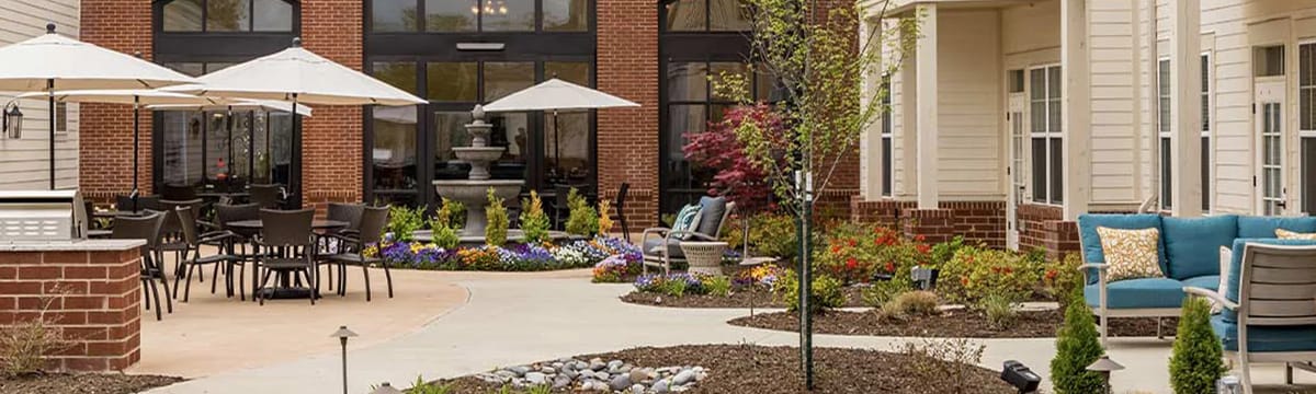 Nursing Home in Cordova, TN
