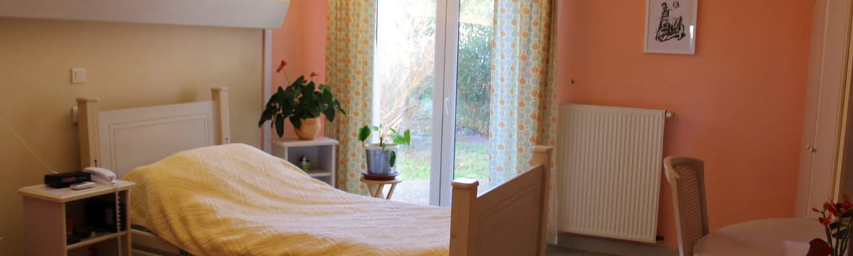 Soins aux Seniors in NANTERRE, Île-de-France