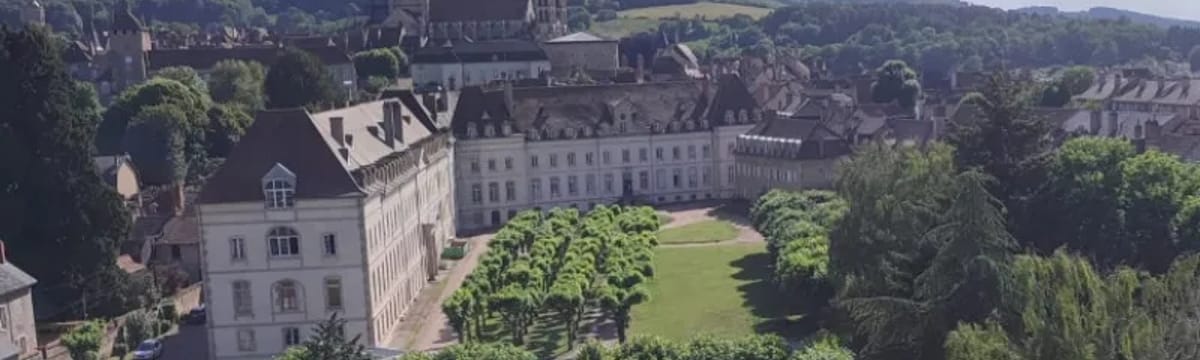Soins aux Seniors in AUTUN, Bourgogne-Franche-Comté