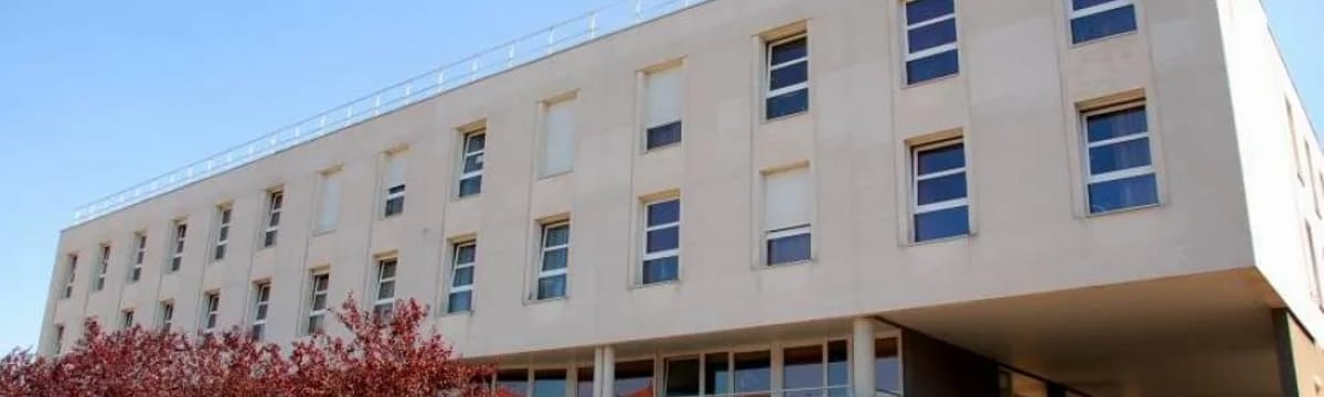 Soins aux Seniors in DEVILLE LES ROUEN, Normandie