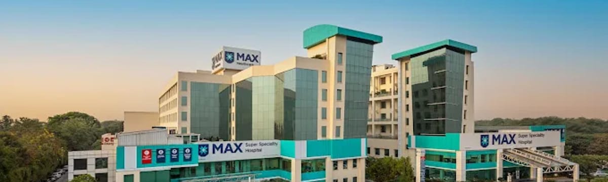 वृद्धाश्रम in Saket, Delhi