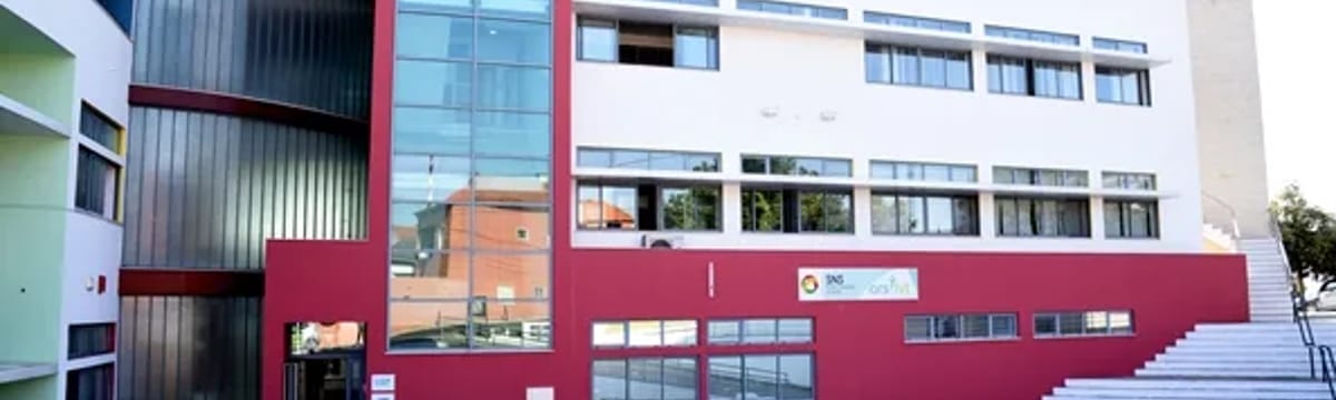 Cuidados para Idosos in Loures, Lisboa