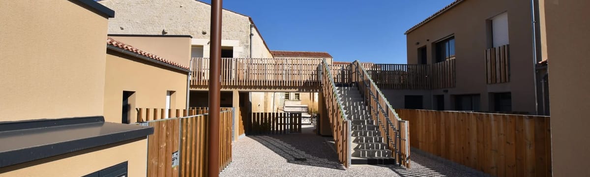 Soins aux Seniors in EPOUVILLE, Normandie