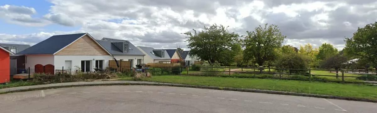 Soins aux Seniors in BOURG ACHARD, Normandie