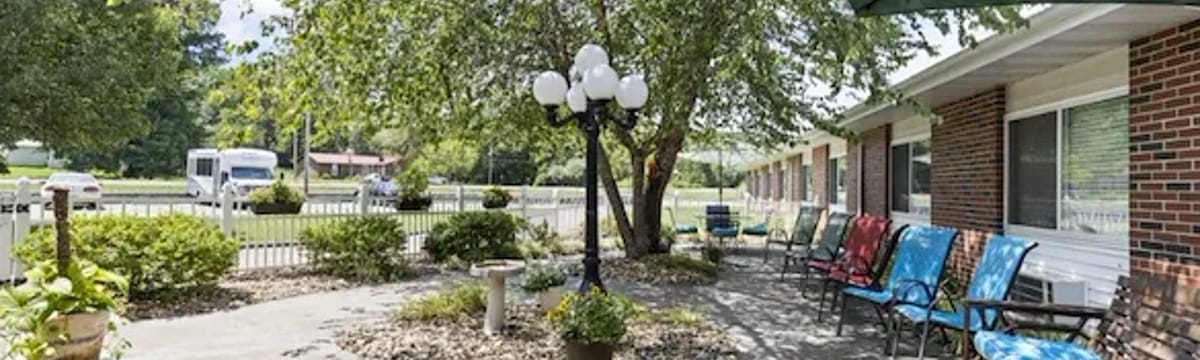 Senior Care in Advance, MO
