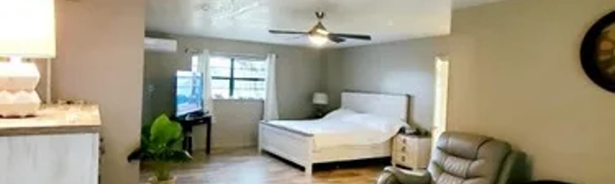 Senior Care in De Leon Springs, FL