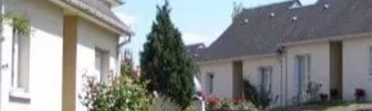 Soins aux Seniors in BLERE, Centre-Val de Loire