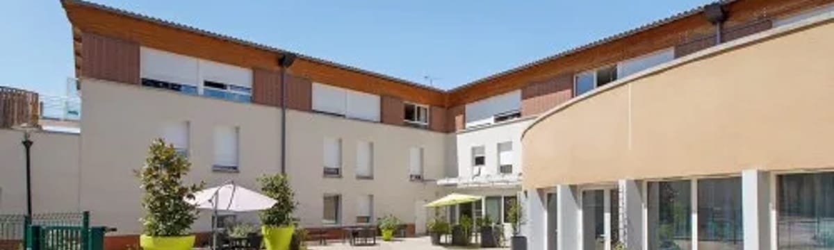 Soins aux Seniors in POITIERS, Nouvelle-Aquitaine