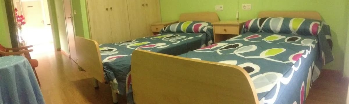 Gestión de Cuidado Geriátrico in Cabañas Raras, Castilla y León
