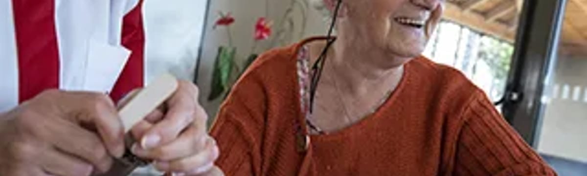 Soins aux Seniors in PONTARLIER, Bourgogne-Franche-Comté