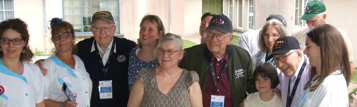 Soins aux Seniors in CREANCES, Normandie