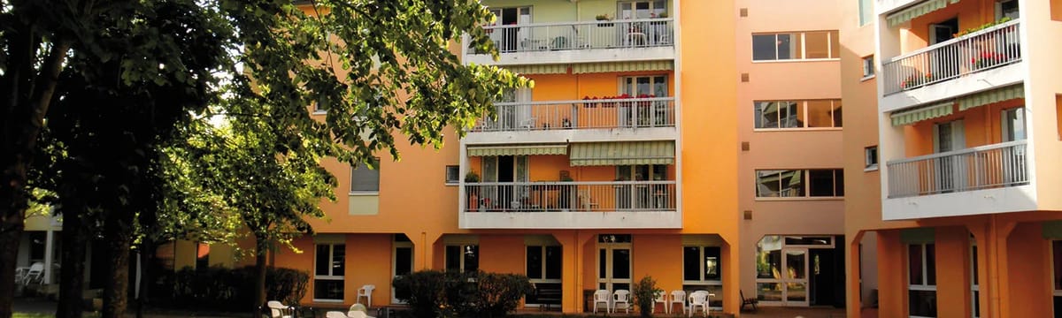 Soins aux Seniors in BLANZY, Bourgogne-Franche-Comté