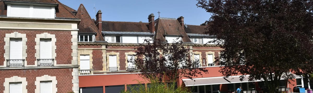 Soins aux Seniors in Mortagne-Au-Perche, Normandie