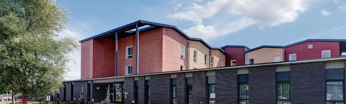 Soins aux Seniors in MARLY, Hauts-de-France