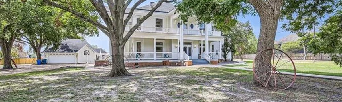 Senior Care in Center, TX
