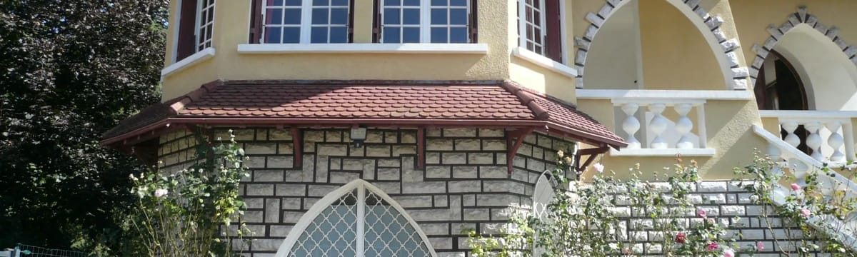 Soins aux Seniors in ST GENIS LAVAL, Auvergne-Rhône-Alpes