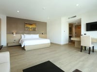 Adelphi House Iv
