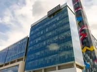 Fred and Pamela Buffett Cancer Center
