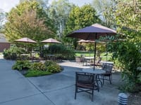 Arden Courts Of Livonia