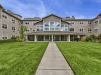 Cascades Of Grants Pass - The Village