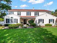 Fox Trail Memory Care Living at Paramus