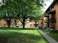 Crestwood Village South Apartments Llc