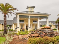 Benton House At Oakleaf