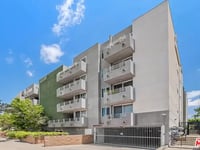Colony - Valley Glen 2, The