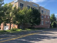Comfort Residence St Louis Pk