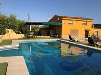 Alora'S Villa