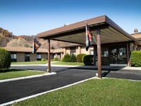 Nella's at Autumn Lake Healthcare