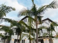 La Costa Palms
