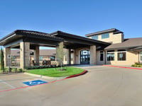 Clayton Oaks Living