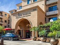 Atria Tarzana
