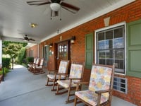 Country Cottage-Huntsville-Oakleaf