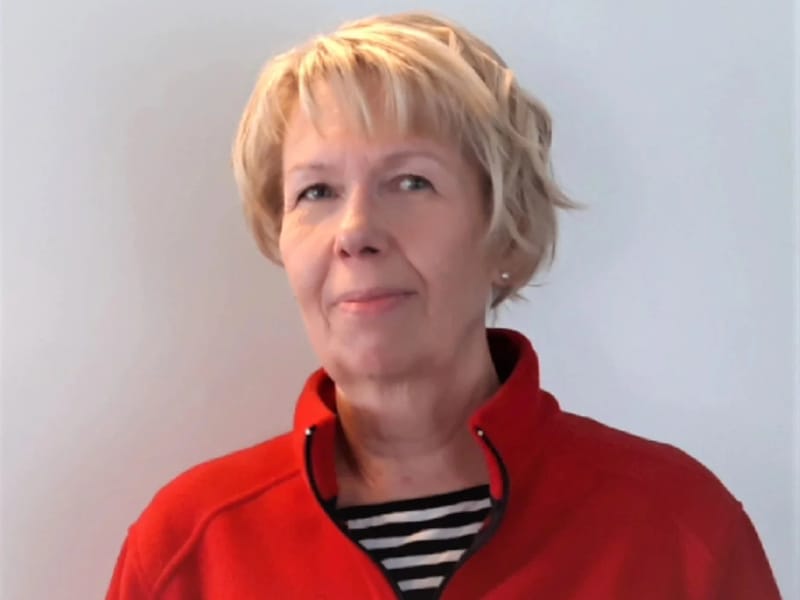 Auli Hoffström, jonka Esperin virallinen Hoivaonnen Helsingin sivu esittelee yksikönpäällikkönä