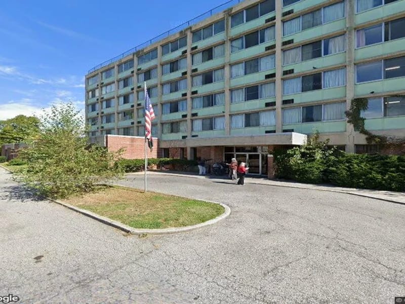 Mariners Residence exterior on A Place for Mom (Google-marked image); photo date and current condition unconfirmed