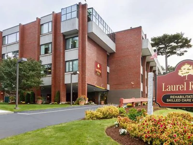 Laurel Ridge Rehab and Skilled Care Center - Nursing Home in Boston, MA photo 2