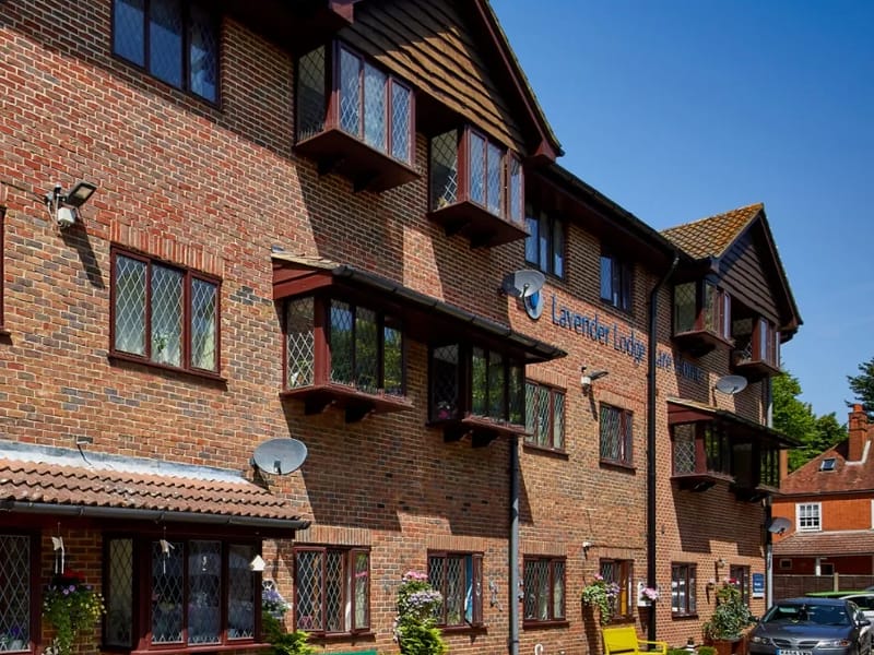 Lavender Lodge Care Home - Nursing Home in Farnborough, England photo 2