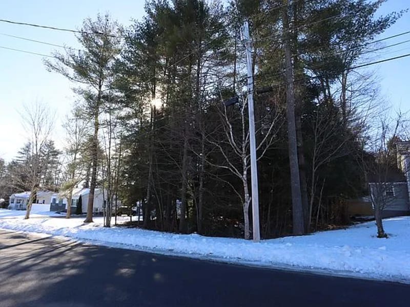 Alora Street - Assisted Living in Lisbon Falls, ME photo 2