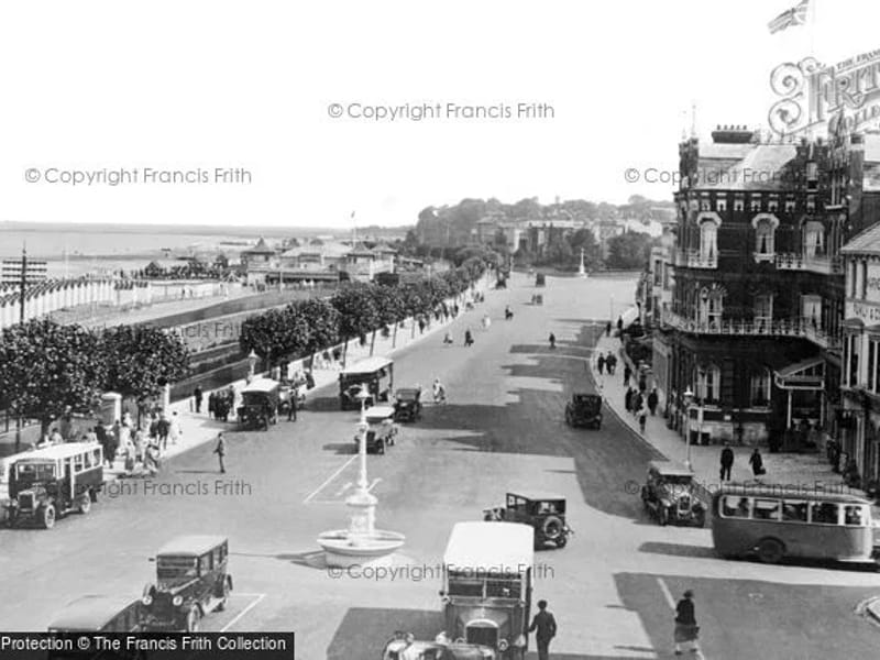 Esplanade House - Assisted Living in Ryde, England photo 2