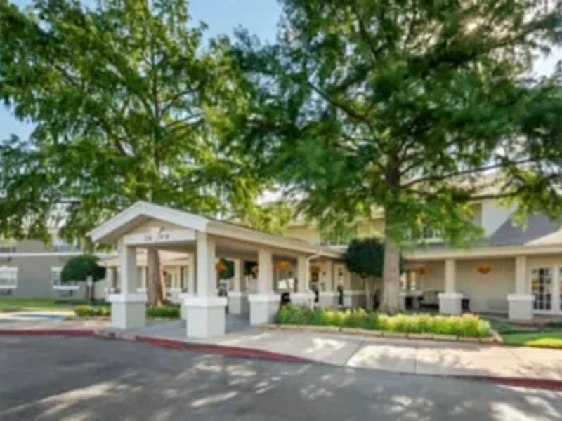 Brookdale Sikes Lake - Assisted Living in Wichita Falls, TX photo 1