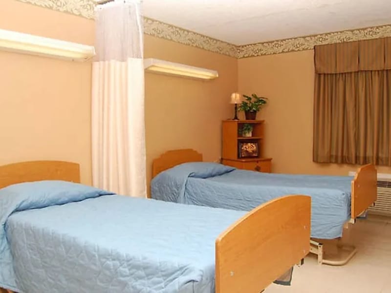 The Waters of Winchester, LLC - Nursing Home in Winchester, TN photo 3