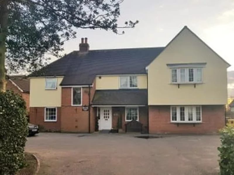 Bings Hall - Assisted Living in Dunmow, England photo 2