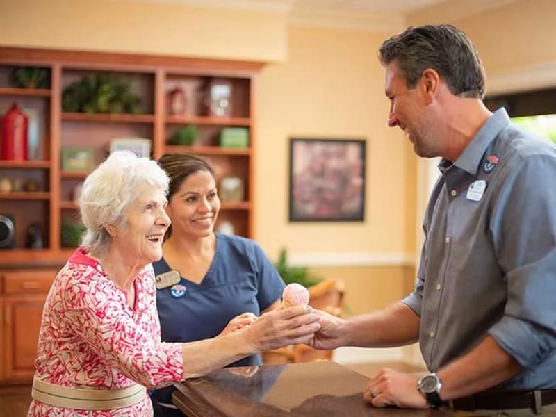 Hallmark Nursing Center - Nursing Home in Denver, CO photo 2
