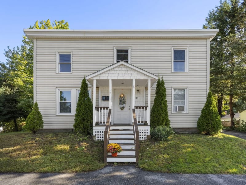 Crescent Place Group Home - Assisted Living in Biddeford, ME photo 2