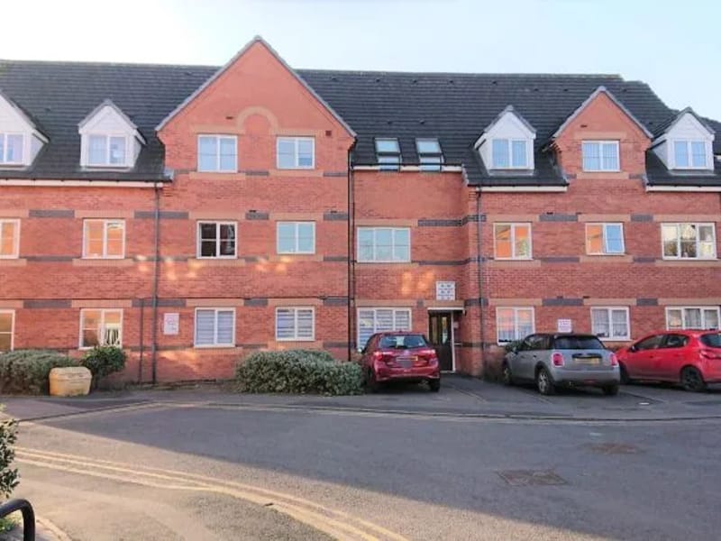 Macgregor Tithe - Assisted Living in Tamworth, England photo 2